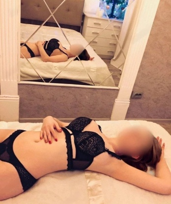У меня опытная и нежная натура, которая умеет доставлять удовольствие. Я знаю, как расслабить тебя и сделать твой день особенным. Я настоящая профессионалка в своем деле. В моих уютных апартаментах ты откроешь для себя новые грани наслаждения. Не стесняйся своих желаний - со мной все возможно 😉 В Москве можно найти много, но я - настоящая жемчужина этого города. Звони мне и я окуну тебя в мир блаженства и удовольствия. 🌟 Ларюша